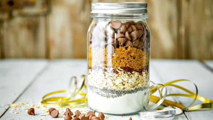 Adorable Mason Jar Cookie Mix Recipe