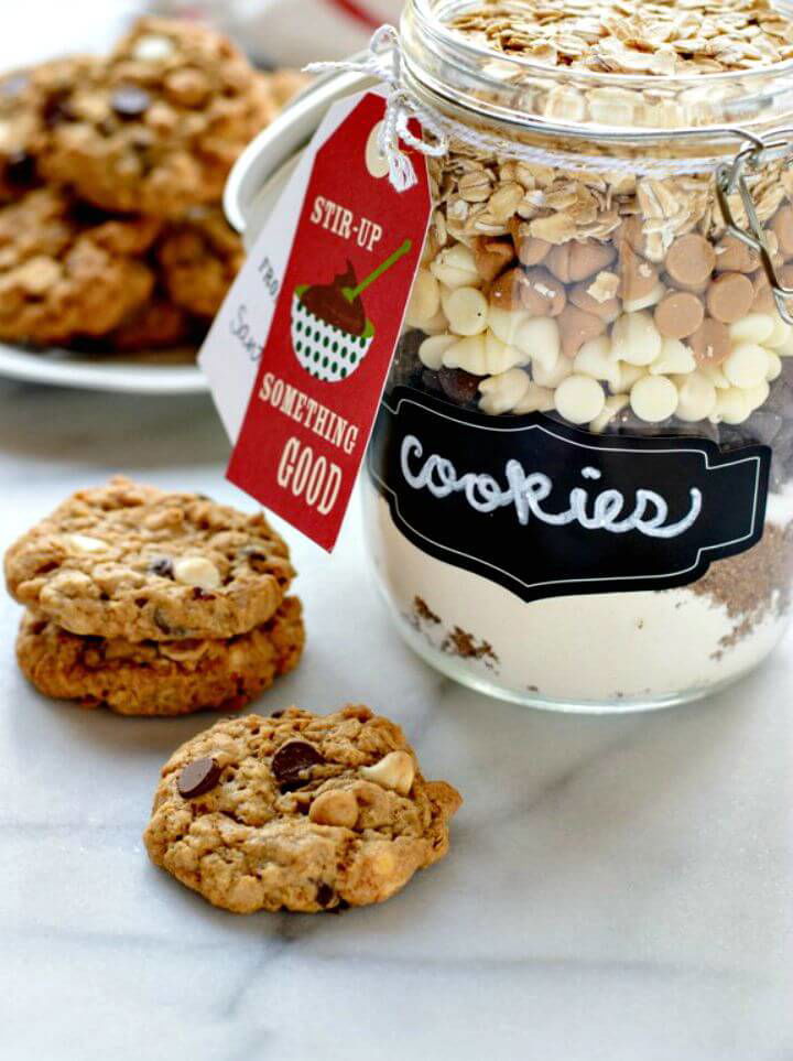 Simple Triple Chip Oatmeal Cookie Mix in a Jar Recipe 