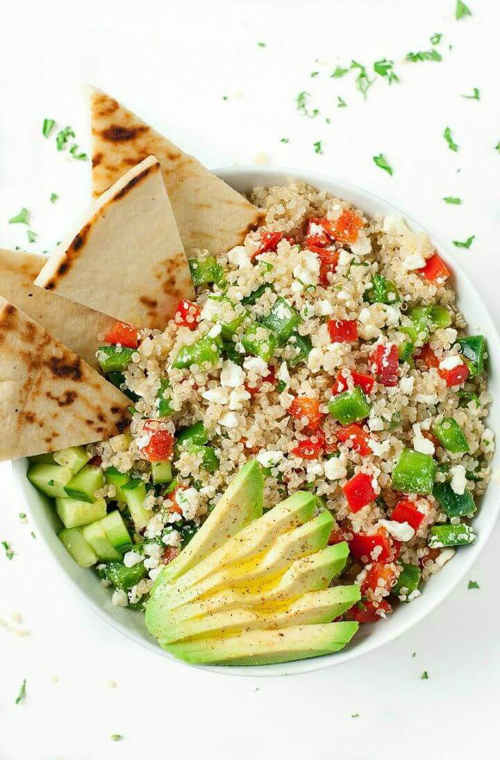 How to Make Greek Quinoa Bowls